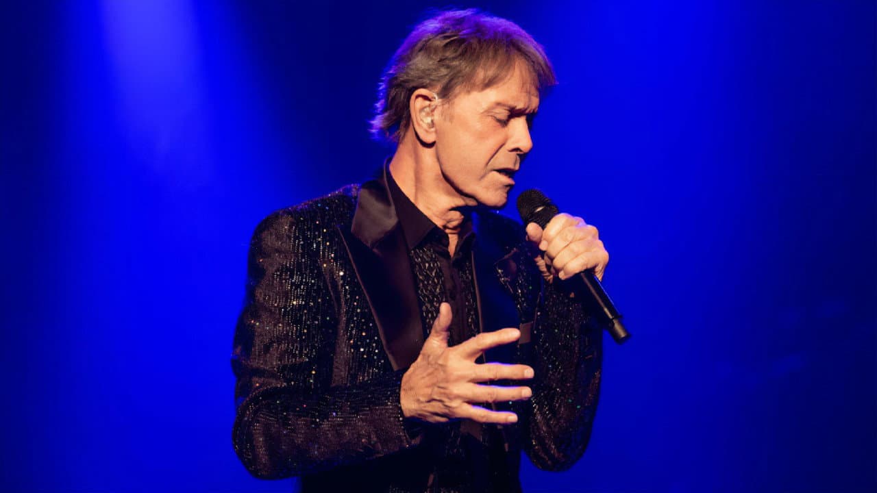 Backdrop – Cliff Richard: The Blue Sapphire Tour 2023