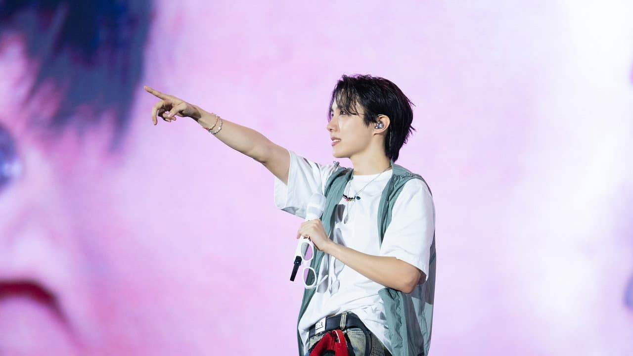 Backdrop – J-Hope Tour: 'Hope On The Stage' - The Movie