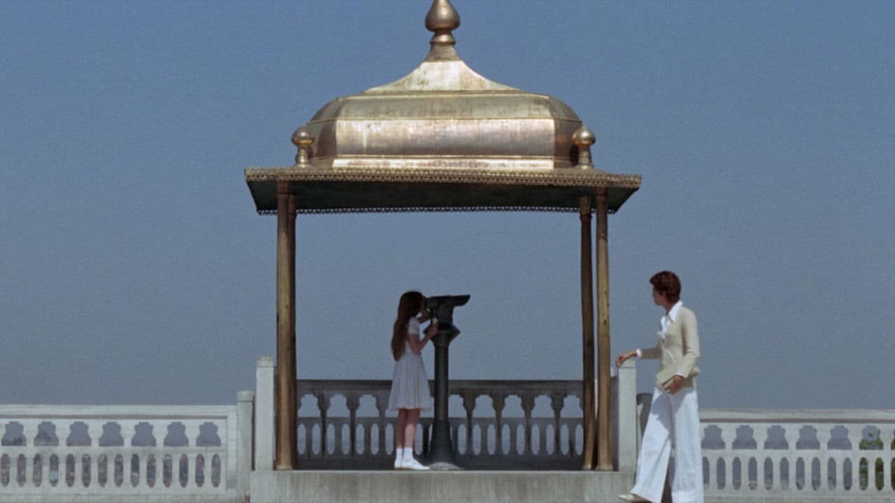 Backdrop – Spuren auf dem Mond