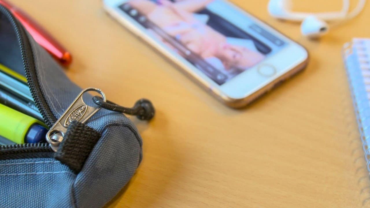 Backdrop – Jugend, Sex und Internet - Wenn Teenager Pornos gucken