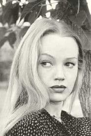 Елена Попова